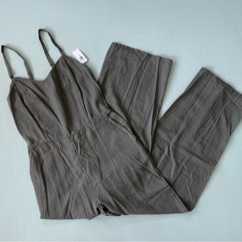Green Wide Leg Women's Jumpsuit Size S-Tall NWT